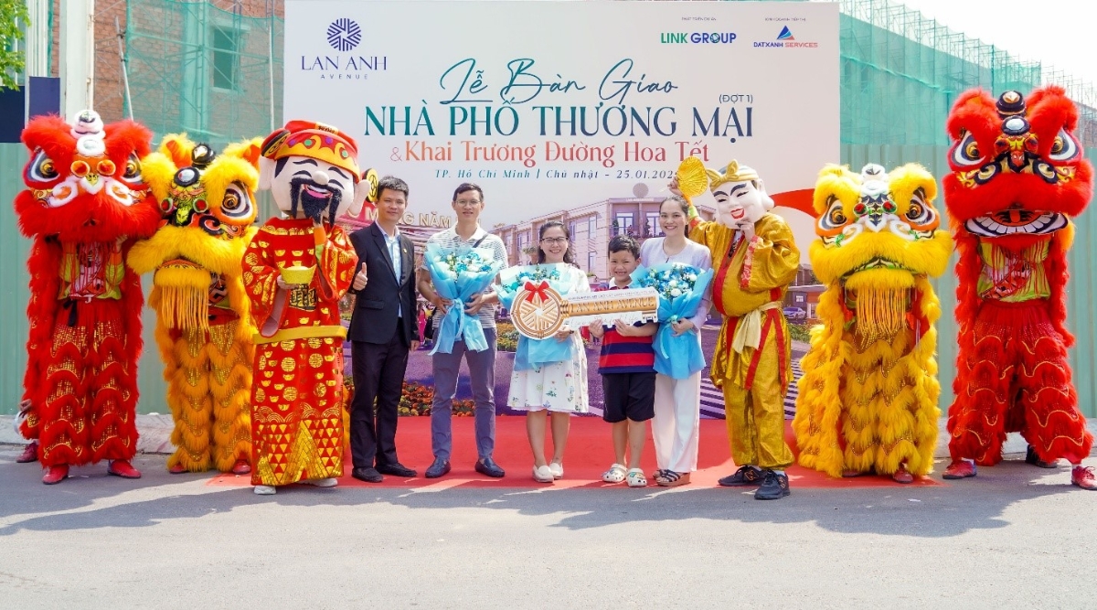 Lan Anh Avenue chính thức bàn giao nhà và khai trương đường hoa Tết