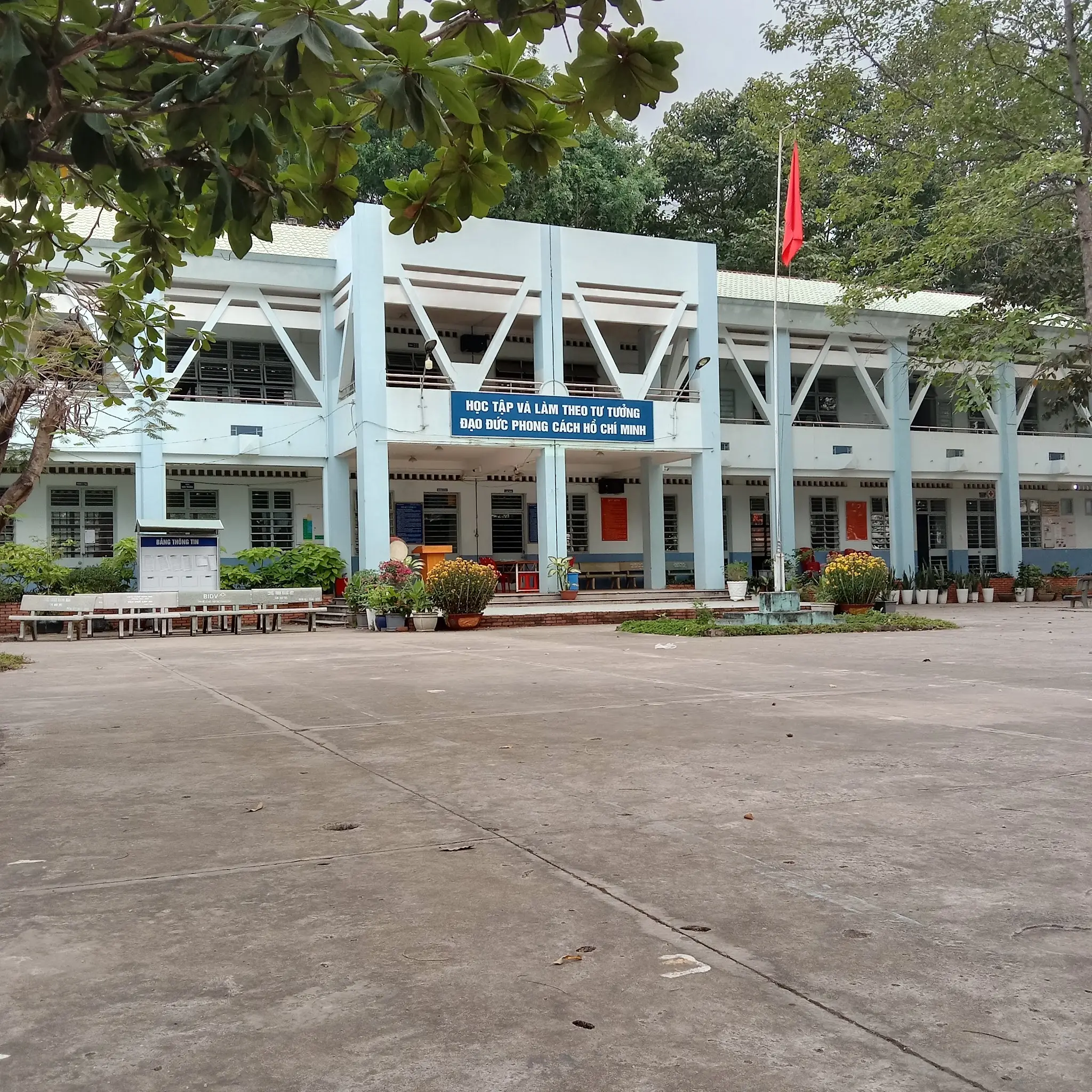 TRƯỜNG THCS Hội Nghĩa